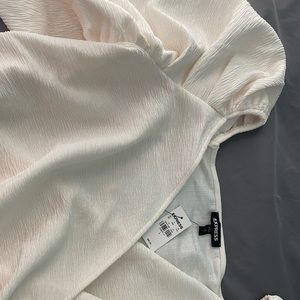 Wrap puff sleeves textured body suit